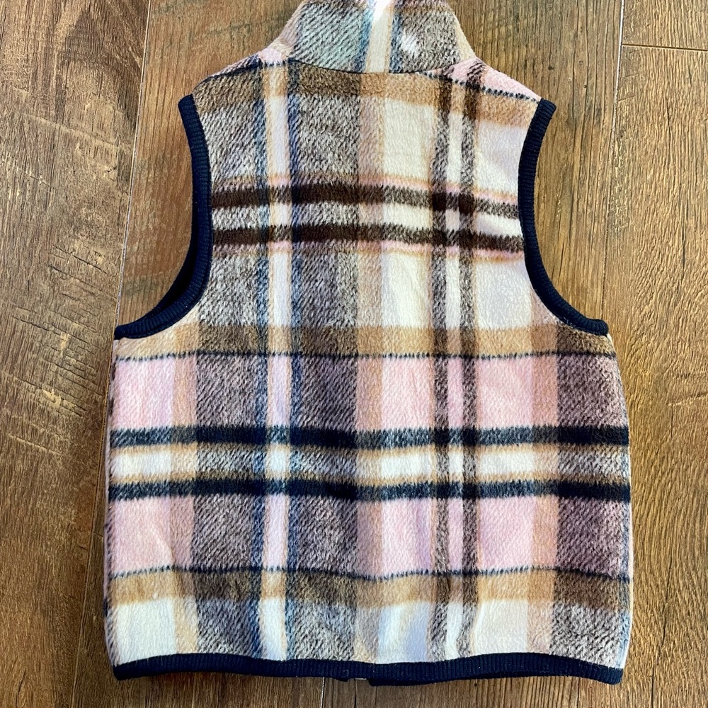 Vest - Picture 4 of 6